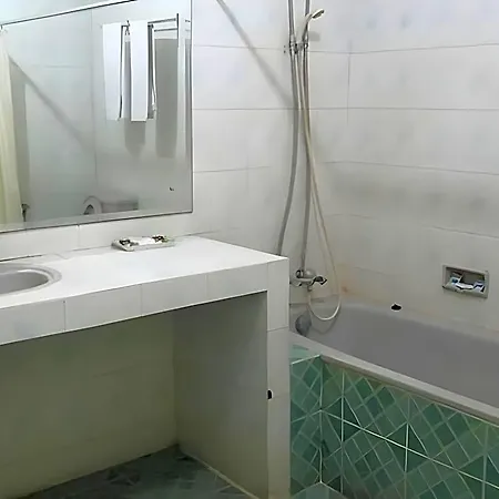 Hotel Lautze Indah-2